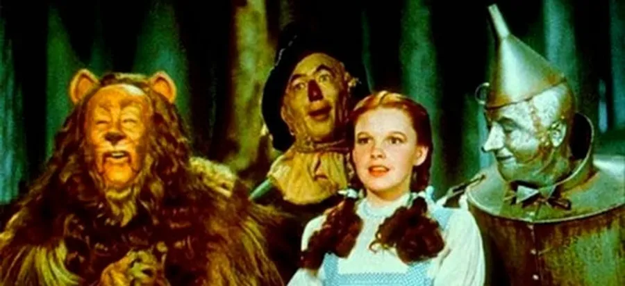 Szukając swojej żółtej drogi - czyli o Czarnoksiężniku z Krainy Oz L. Franka Bauma i Wicked Gregory'ego Maguire'a.